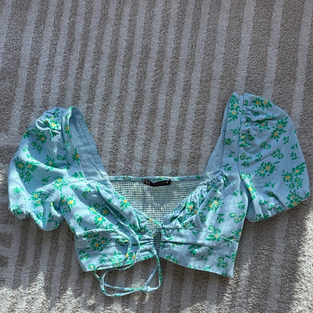 Zara Floral Puff Sleeve Crop Top